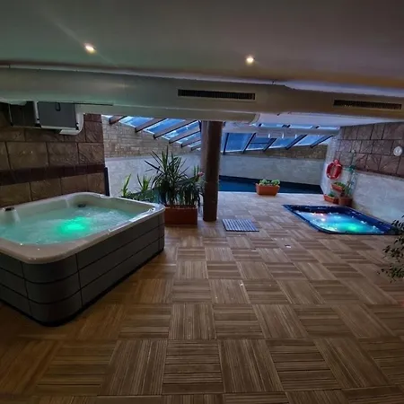 Casco Historico De - Alojateisla