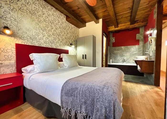 Casco Historico De *